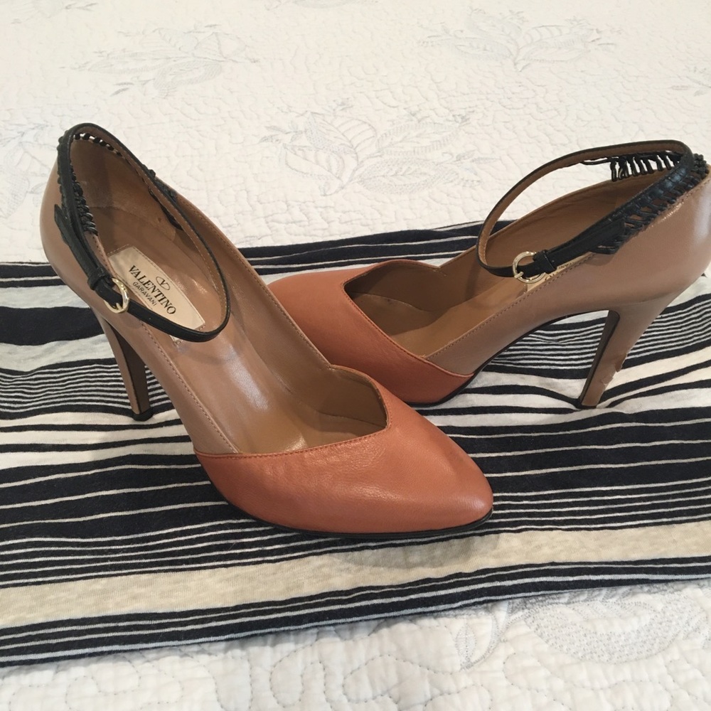 Valentino pumps
